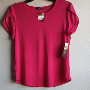 Red Short Sleeve Blouse with‎ Cut Out Style